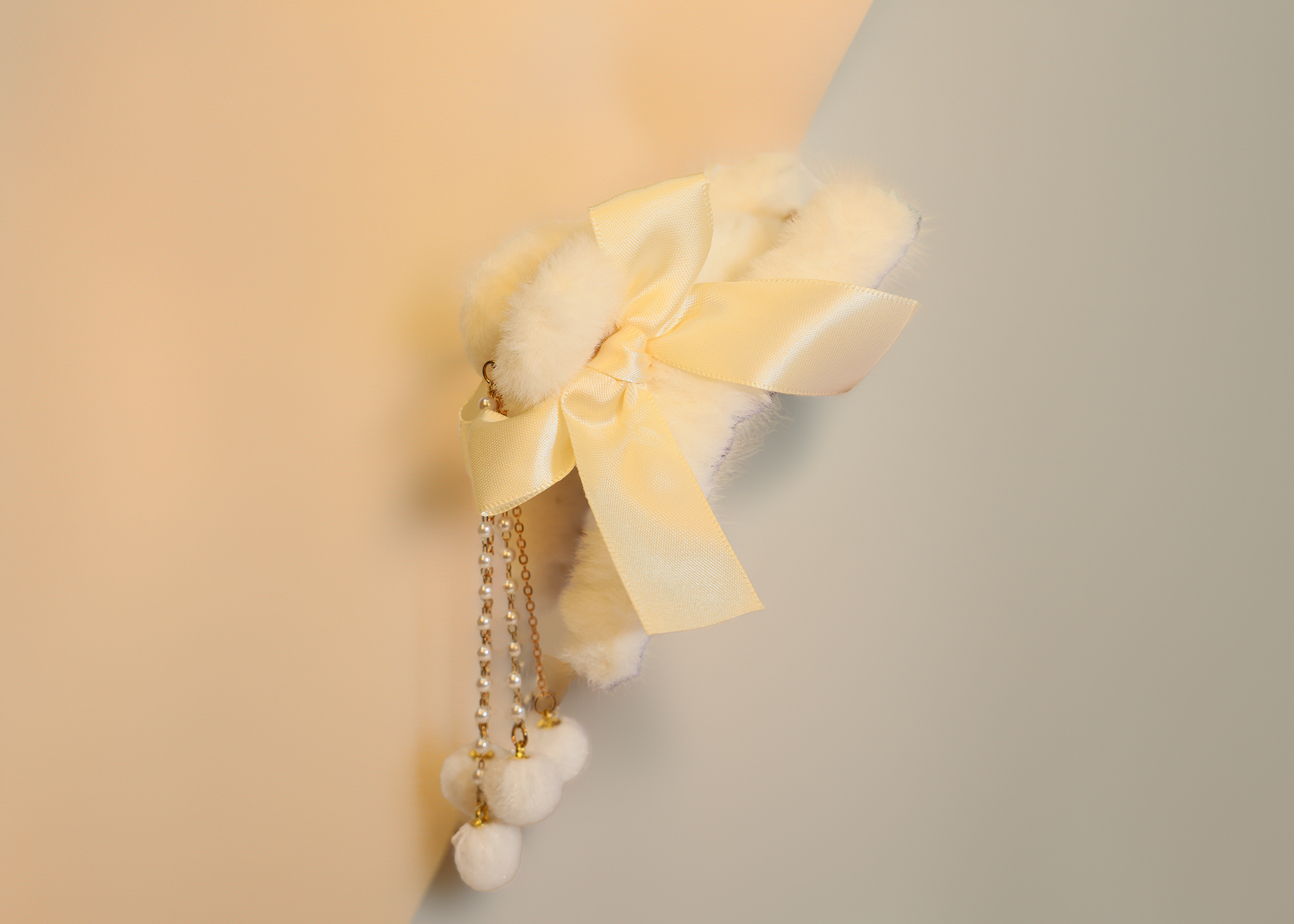 Cream Furry Clawclip with Dangling Accessories